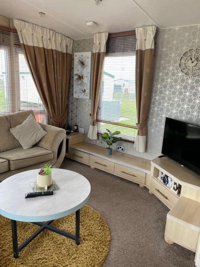 Konies Place Golden Anchor Free Wifi Bedding Included Чапел-Сент-Леонардс Экстерьер фото