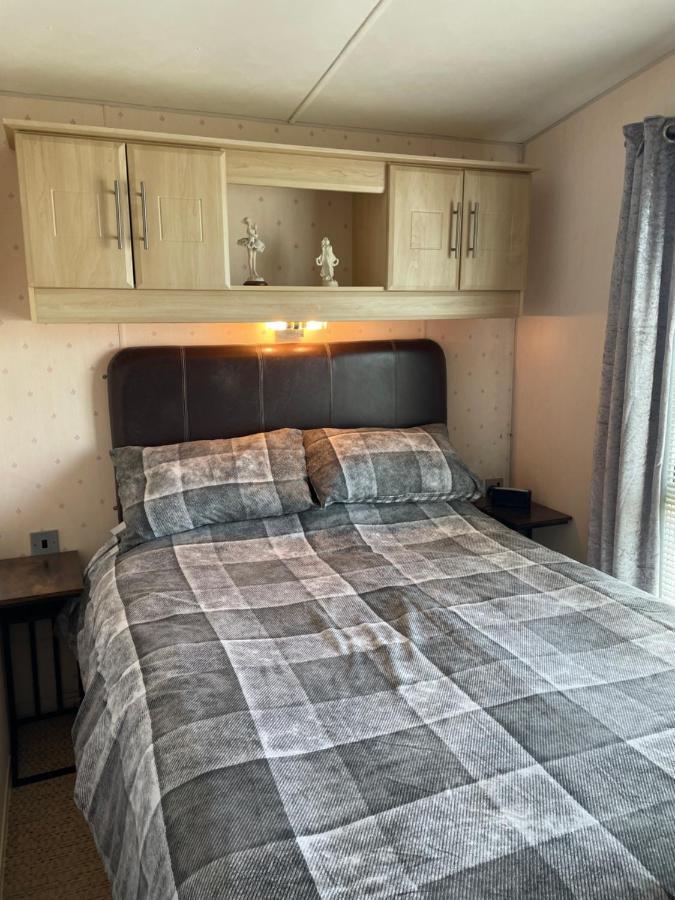 Konies Place Golden Anchor Free Wifi Bedding Included Чапел-Сент-Леонардс Экстерьер фото