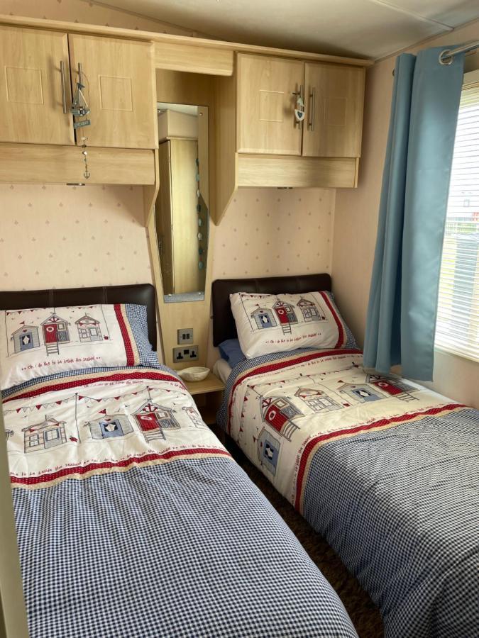 Konies Place Golden Anchor Free Wifi Bedding Included Чапел-Сент-Леонардс Экстерьер фото